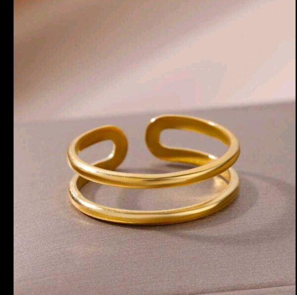 Double Layed Gold Ring - Image 3
