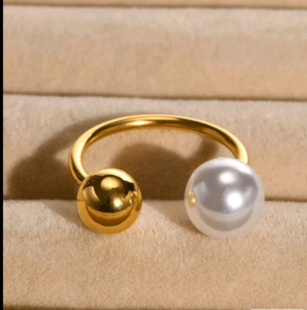Gold and Pearl Circle Ring