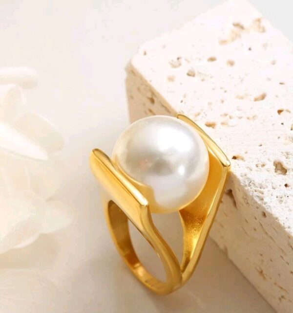 Y Shaped Pearl Gold Ring - Image 2