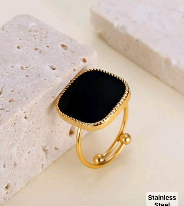 Square Black Pearl Ring - Image 2