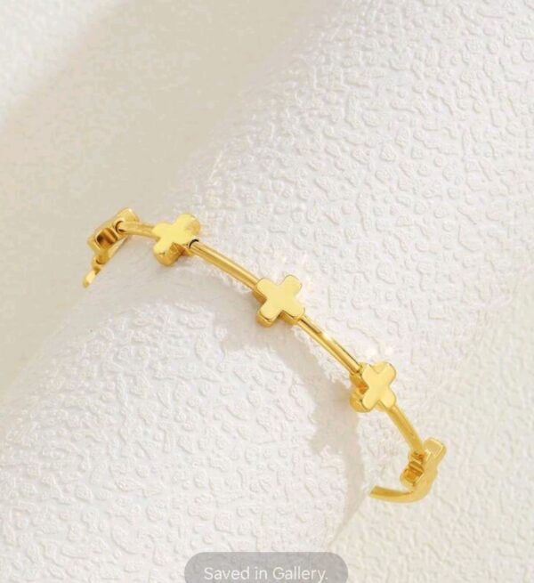 Gold Clove Bracelets - Image 5